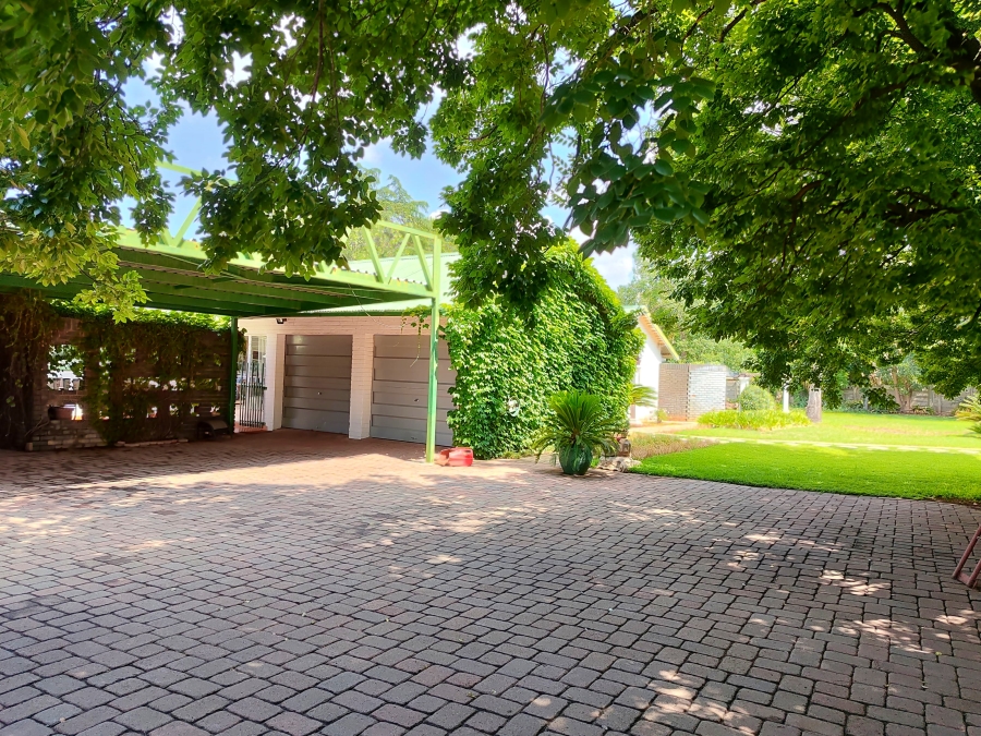 3 Bedroom Property for Sale in Irene Park North West